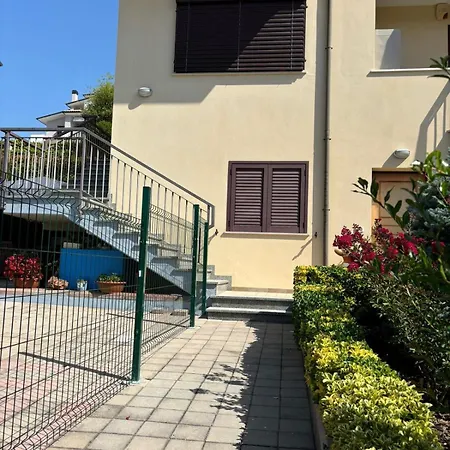 Apartament Da Nanda E Danilo Pineto